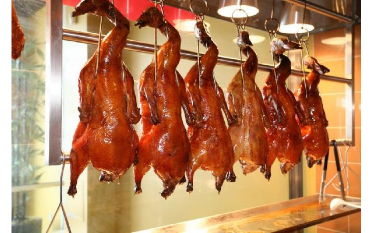 Chia sẻ c&ocirc;ng thức ướp vịt quay ngon kh&ocirc;ng phải ai cũng biết