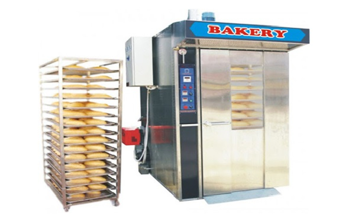 So s&aacute;nh l&ograve; nướng xoay v&agrave; l&ograve; nướng truyền thống
