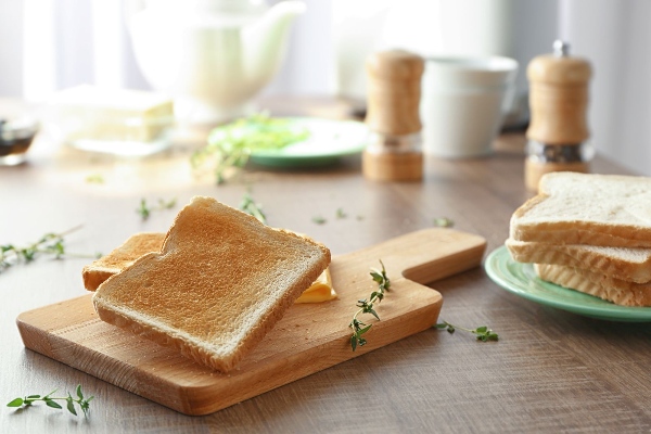 Ăn b&aacute;nh m&igrave; sandwich c&oacute; mặt tốt v&agrave; hại đối với sức khỏe