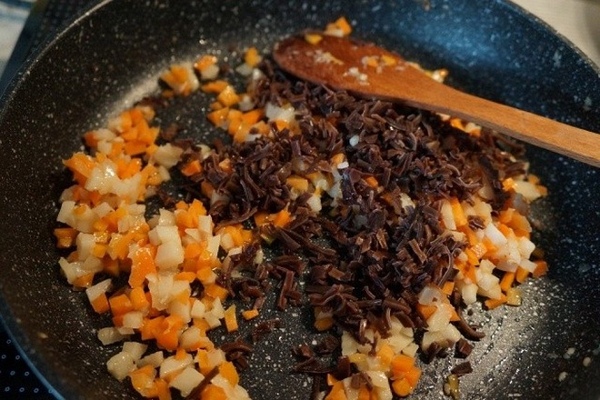 X&agrave;o nh&acirc;n b&aacute;nh bao chay