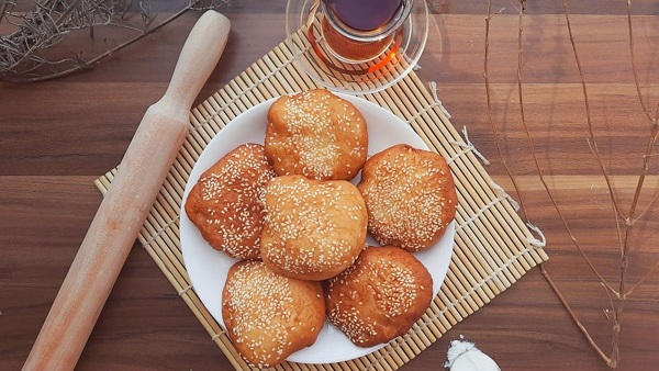 C&aacute;c loại b&aacute;nh truyền thống Việt Nam - B&aacute;nh ti&ecirc;u thơm lừng, nức mũi