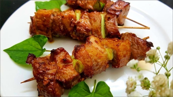 Cách nướng thịt bằng lò nướng khá đơn giản, nhanh chóng mà lại rất thơm ngon