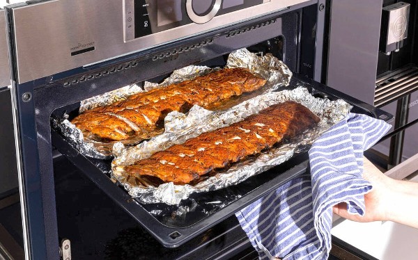 Canh chỉnh thời gian v&agrave; nhiệt độ l&ograve; nướng th&iacute;ch hợp cho từng m&oacute;n ăn