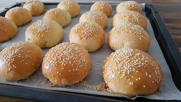 Vỏ b&aacute;nh mềm thơm phức chuẩn c&ocirc;ng thức