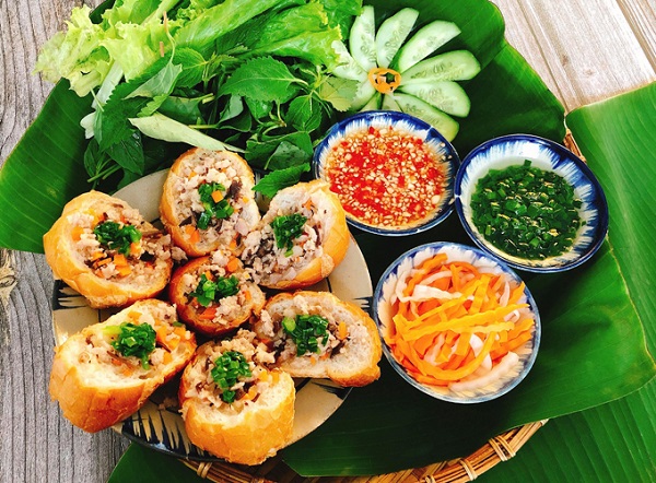 Mì hấp thịt heo ngon ngất ngay