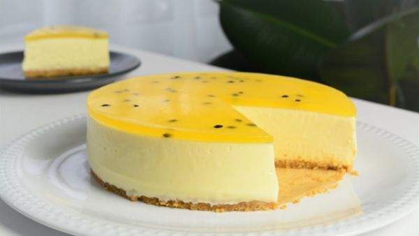 C&aacute;ch l&agrave;m b&aacute;nh ngọt kh&ocirc;ng cần l&ograve; nướng &ndash; B&aacute;nh Cheesecake vị chanh d&acirc;y